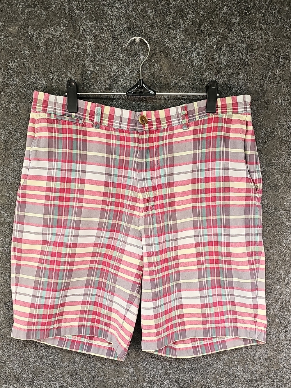 Mens Lands End Flat Front Plaid Shorts, Red Gray Yellow, Size 34